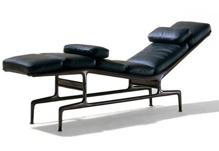 chairles eames chaise longue