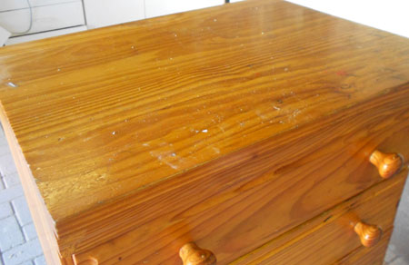 makeover pine furniture with rustoleum spray paint