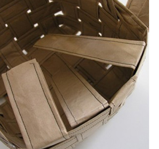 How to weave a brown or pattern paper basket