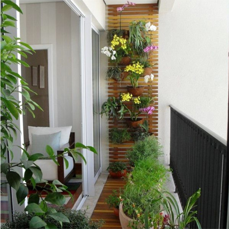 decorate small balcony