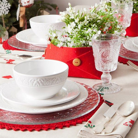 Decorate the Christmas dining table decor for christmas table red white crystal