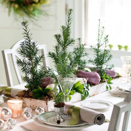Decorate the Christmas dining table decor for christmas table green white touches of greenery