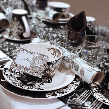 Decorate the Christmas dining table decor for christmas table black white silver