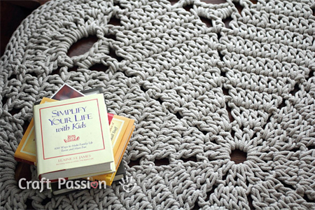 Crochet a giant doily rug