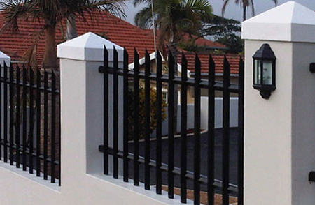 paint repair maintain palisade fence fencing