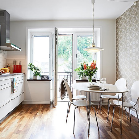 Finding space for dining in the kitchen cosy