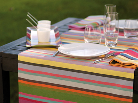 outdoor dining table ideas striped tablecloth