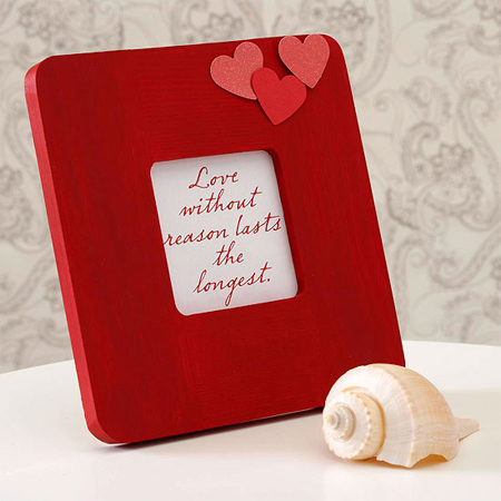 DIY craft ideas for Valentine's Day picture frame