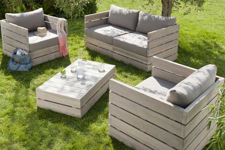 DIY outdoor garden furniture ideas reclaimed timber wood