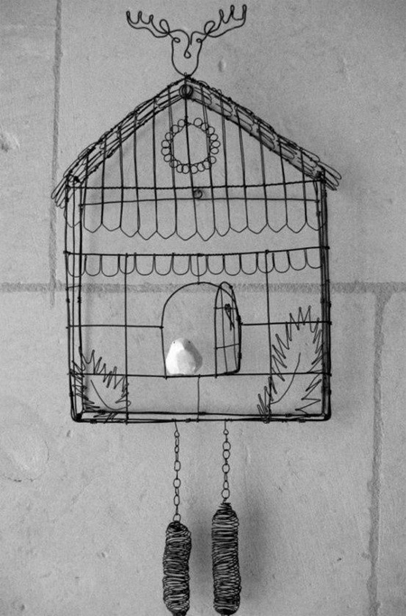 Crafty ideas to use wire for home decor projects wire cuckoo clock