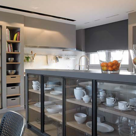 Closing off an open-plan kitchen or semi open-plan kitchen design 