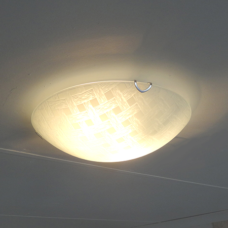 Replacing incandescent light with CFL light fitting