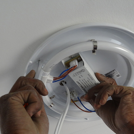 replacing incandescent light with CFL light fitting 