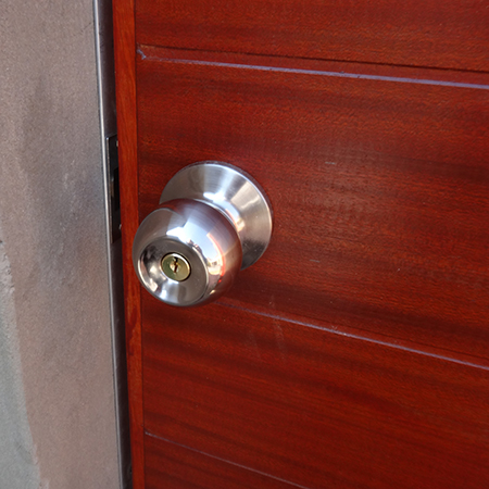 how to fit install mount or replace door knob