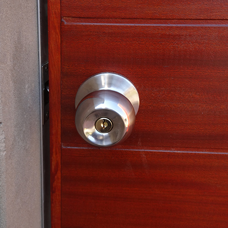 how to fit install mount or replace door knob in interior or exterior door