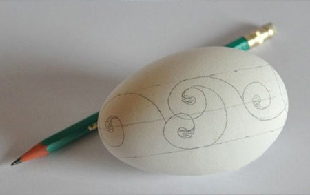 Elegant engraved lace eggs