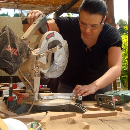 Which power saw is the best one at diy divas using skil mitre saw