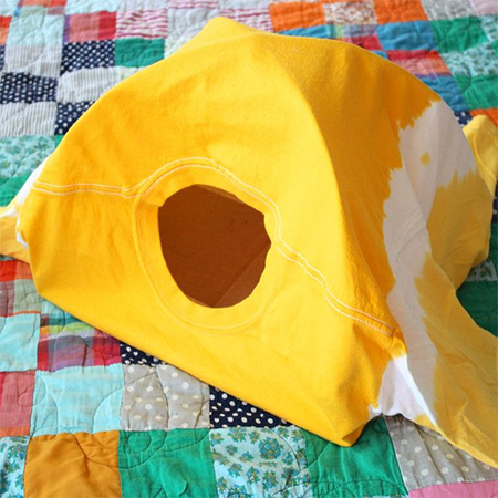Quick and easy DIY kitty tent