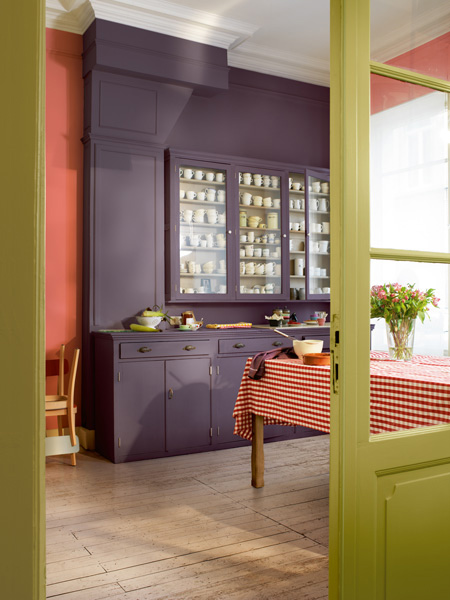 Rather than paint large areas in a single bold colour, use several contrasting colours to create a bold 3D effect