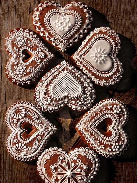 edible gingerbread biscuits festive decor