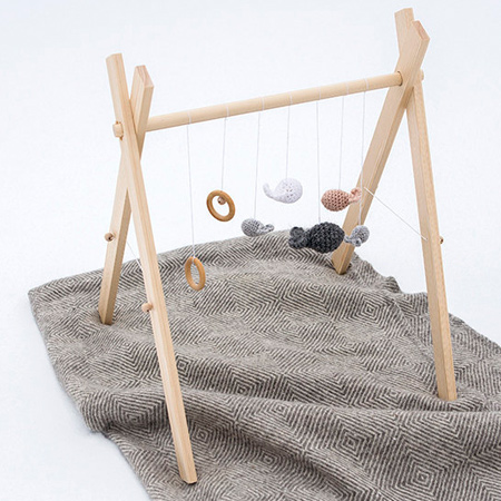 How to make a simple wooden play mobile