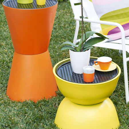 Here's an easy way to add colourful trendy tables to your outdoor space.