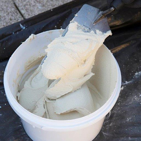 4. The grout mixture should be a creamy, lump-free consistency. Let the mixture stand for three minutes, then mix again. Use the mix within an hour, and never add more liquid to a grout mixture that has been left standing for too long, as this will affect its integrity and performance. 