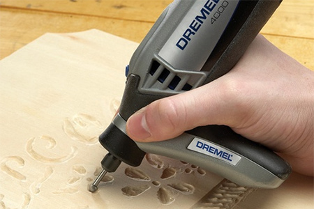 Have fun engraving on a wide variety of materials, from timber and board, plastic and PVC. All the Dremel MultiTool models come with an engraving bit that allows you to get started immediately on your projects