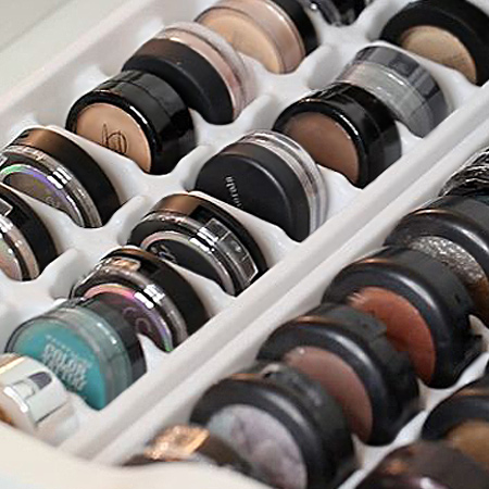 makeup drawer - organise this using ice cube trays