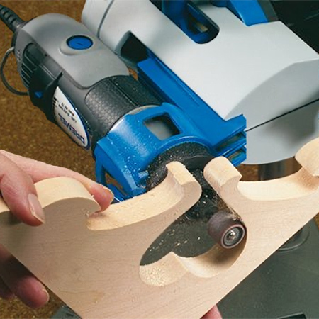 Tilt the tool holder at a 45-degree angle to allow for easy sanding of detailed items, such as pine shelf brackets