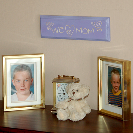 In this project I offer two wonderful wooden plaque designs that you, or your older kids, could make for Mother's Day.