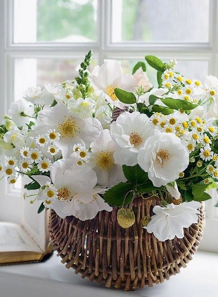 mothers day gift idea - floral arrangement in basket