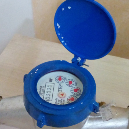 HOME-DZINE | DIY Plumbing - inferential water meter - record readings to check for underground water leaks