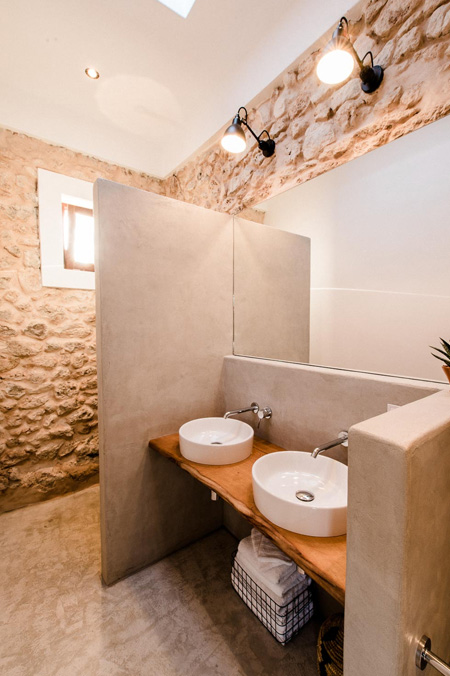 HOME-DZINE | Inspiring Architecture - To highlight the original stone walls, concrete and timber was used in the design for the bathroom