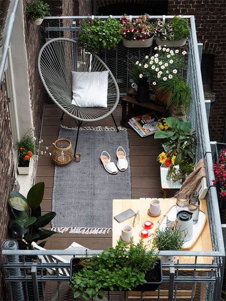 set up a romantic terrace