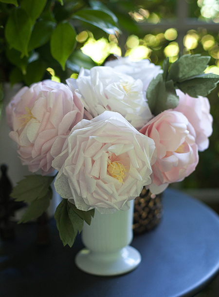 Whether it's peonies, wildflowers, crepe or tissue paper roses or chrysanthemums, click on links within this article to view step-by-step tutorials for making your own crepe paper flowers.
