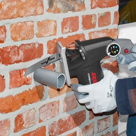 the Sil 4600 AA features a unique blade holder takes standard reciprocating saw blades and jigsaw blades
