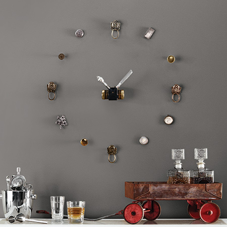 Use your Dremel MultiTool to create a unique piece of wall art that is guaranteed to add individuality to any room with this wall clock