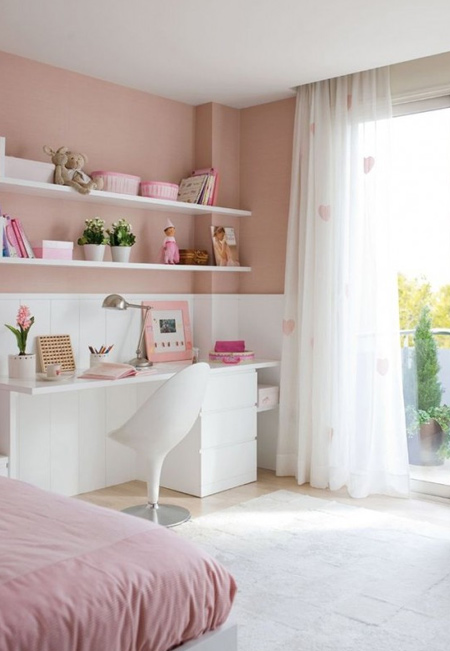 From palest pink to blush pink to dusty pink, this is a hues that brings out the best in grey