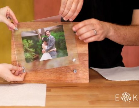 Make a wood and glass photo frame