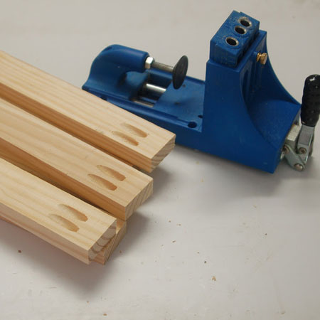 HOME-DZINE | DIY Projects - Use a Kreg pocket hole jig to drill 2 pocket-holes at both ends of the seat slats.