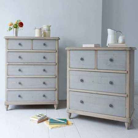 If you love picking up secondhand furniture or buying affordable pine pieces, give these a quick and easy makeover with Rust-Oleum Chalked paint.