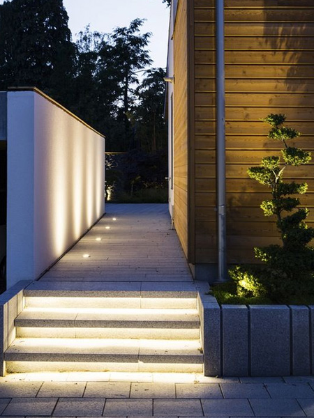 HOME-DZINE - Garden Lighting - See the collection of outdoor lighting products at your nearest Builders - or buy online.