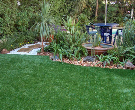 HOME-DZINE | Water Wise Garden - As far as maintenance is concerned, an artificial lawn requires no water, no fertiliser, and no tools to keep it trim. 