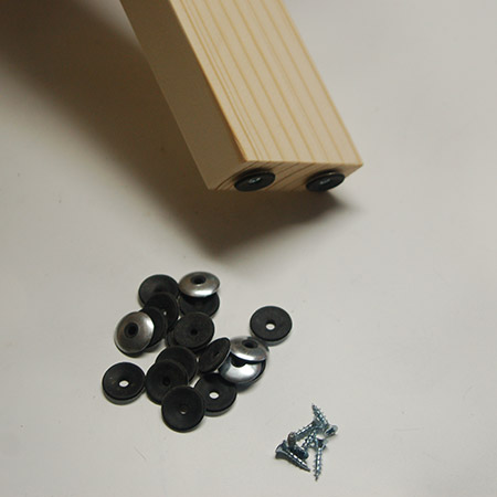 Simply by adding a couple of Eureka Roofing Washers using 16mm screws, the table legs are raised slightly and this eliminates the risk of water being absorbed through the end grain at the bottom of each leg.