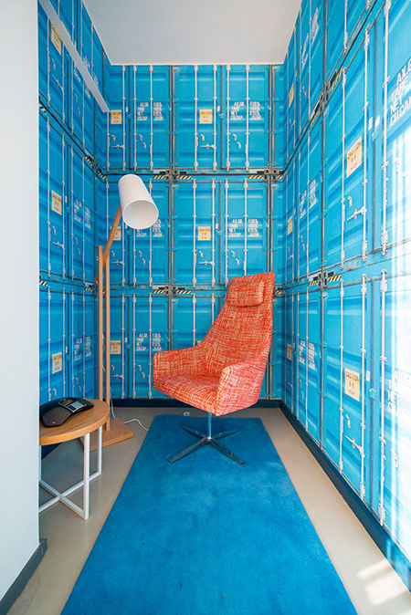 HOME-DZINE | Interior Design - Allport offices - The 7th floor features other striking spaces that extend the nautical theme. The first is a private room in which employees can make phone calls without any disruptions or noise.