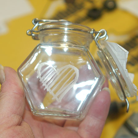 HOME-DZINE | DIY Divas Workshops - Using a Dremel Multitool and silicon carbide grinding stone (84922) we engraved hearts on small, glass storage jars to give as gifts or keep.