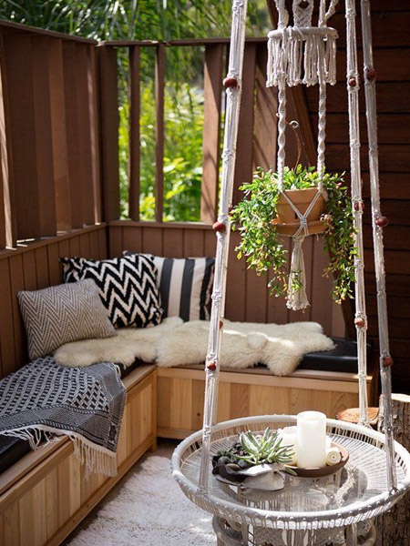HOME-DZINE | Craft Projects - Use macramé techniques to make your own outdoor accessories, like this hanging coffee table. It becomes an instant conversation piece! 