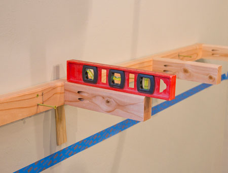 DIY Floating Shelves - mount support frame