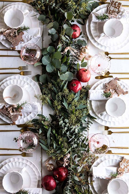 how to style christmas dining table
